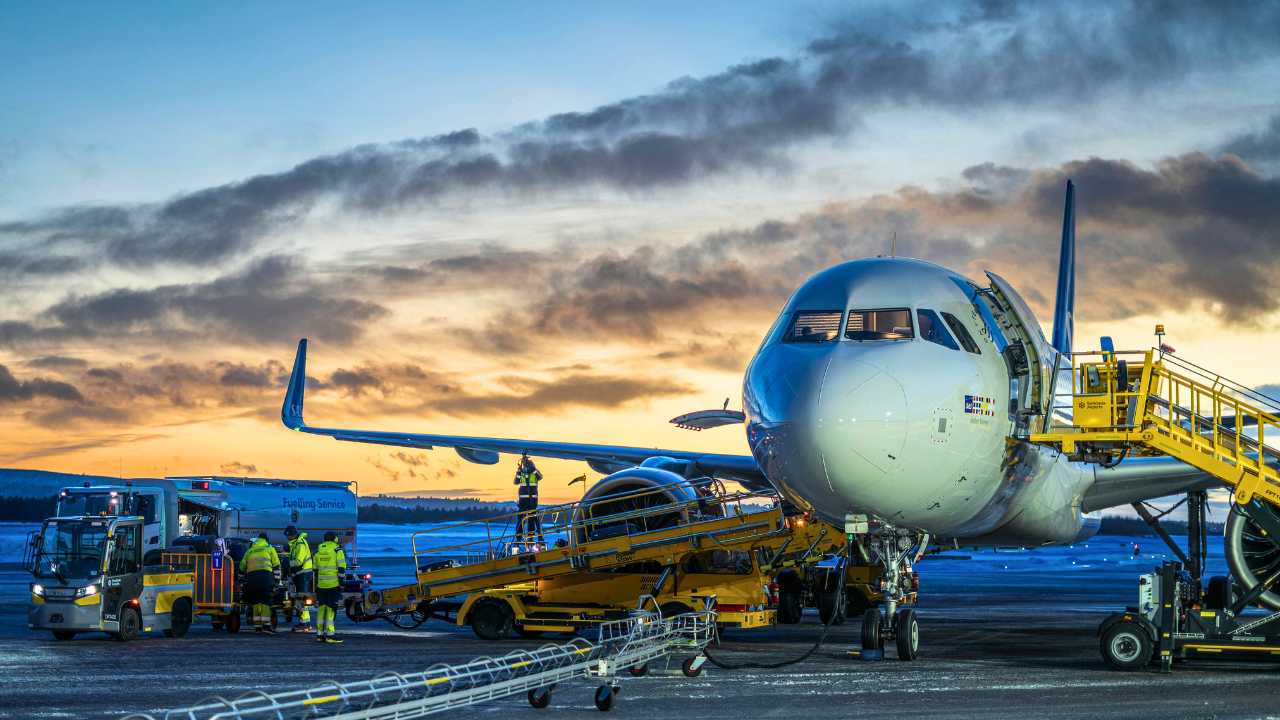 UK Jet Fuel Shortage Triggers Flight Cuts and Fare Surge – Aviation Market and Policy Signals Ahead